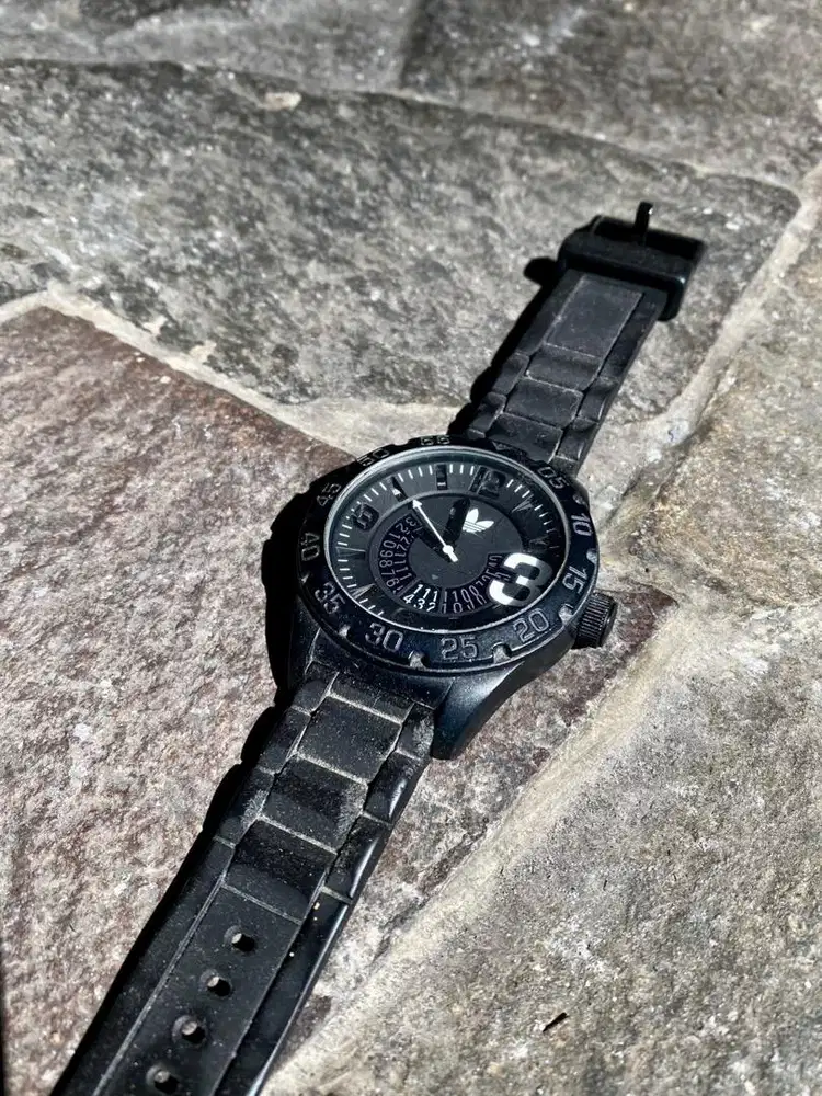 Jam Tangan Adidas Newburgh Hitam