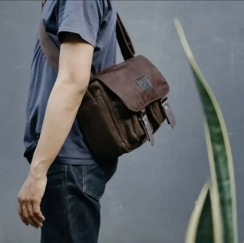 Tas Kamera / Messenger Camera Bag / Sling bag HONX 008 BROWN Second