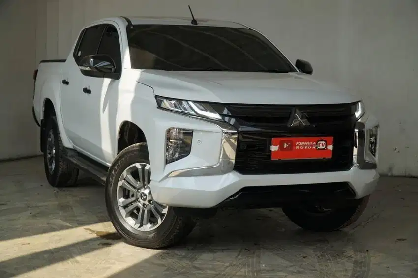 MITSUBISHI TRITON ULTIMATE 4X4 A/T 2023