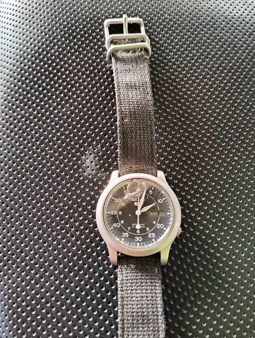 Seiko otomatis seri 5
