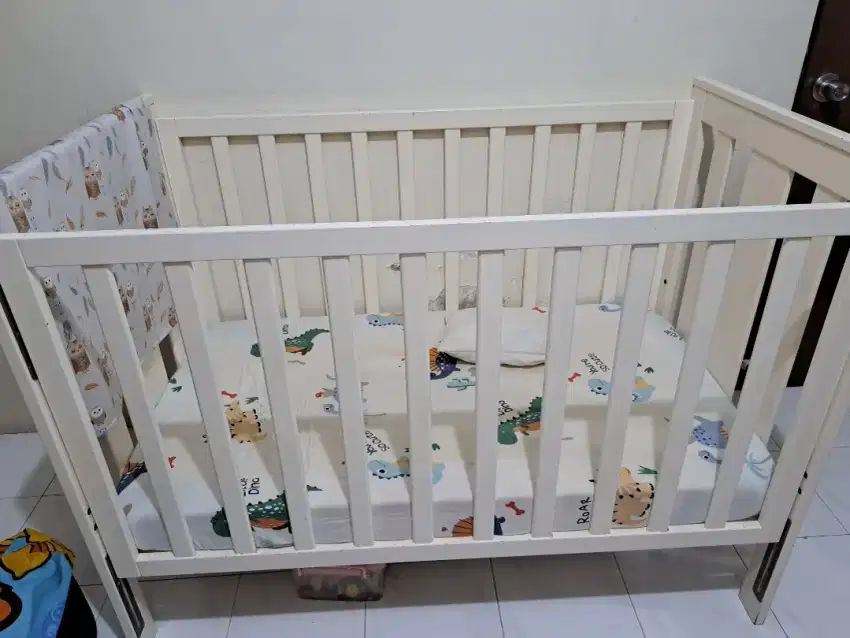 Box bayi kayu putih