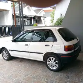 toyota starlet SE 1.3 kondisi bagus ac power atas nama sendiri