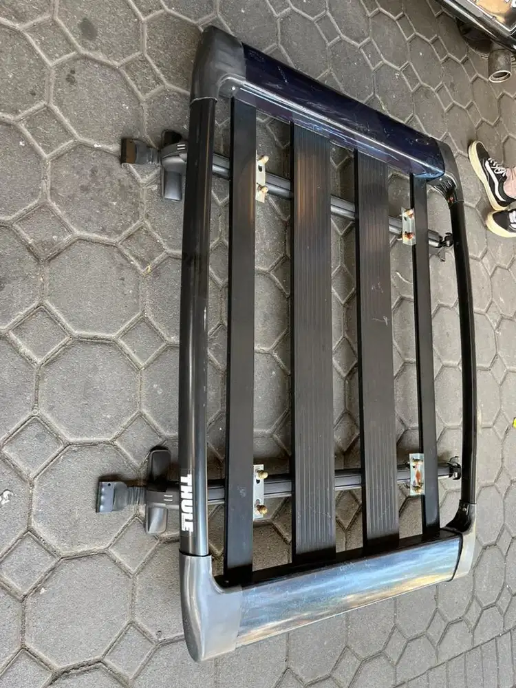 Roofrack roof box thule