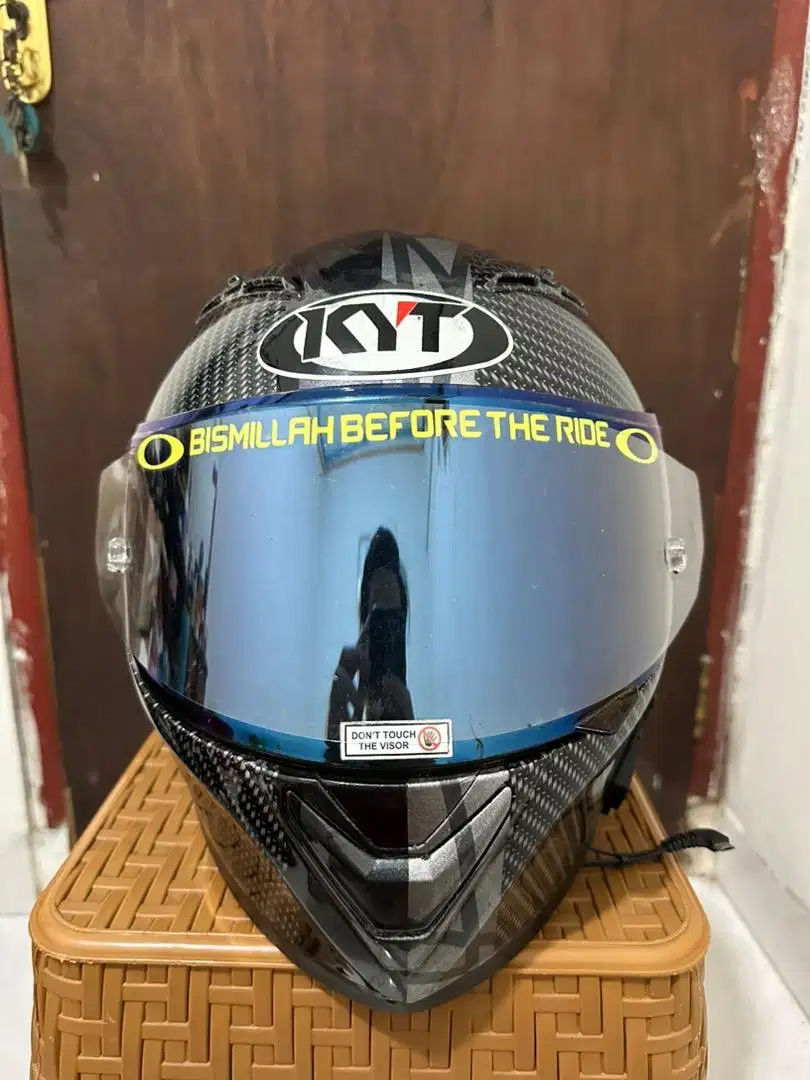 Helm Fullface KYT Vendetta 2 dan intercom freedconn