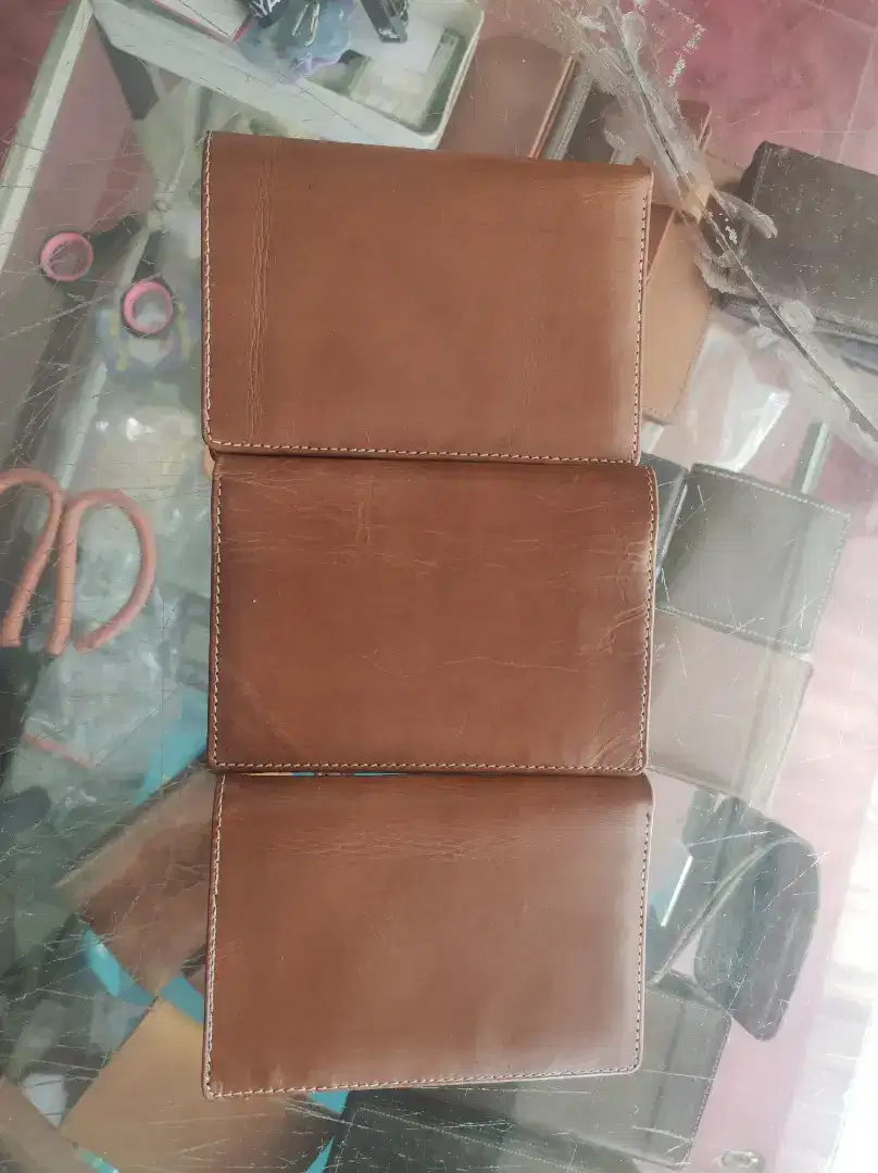 Dompet kulit sapi model berdiri