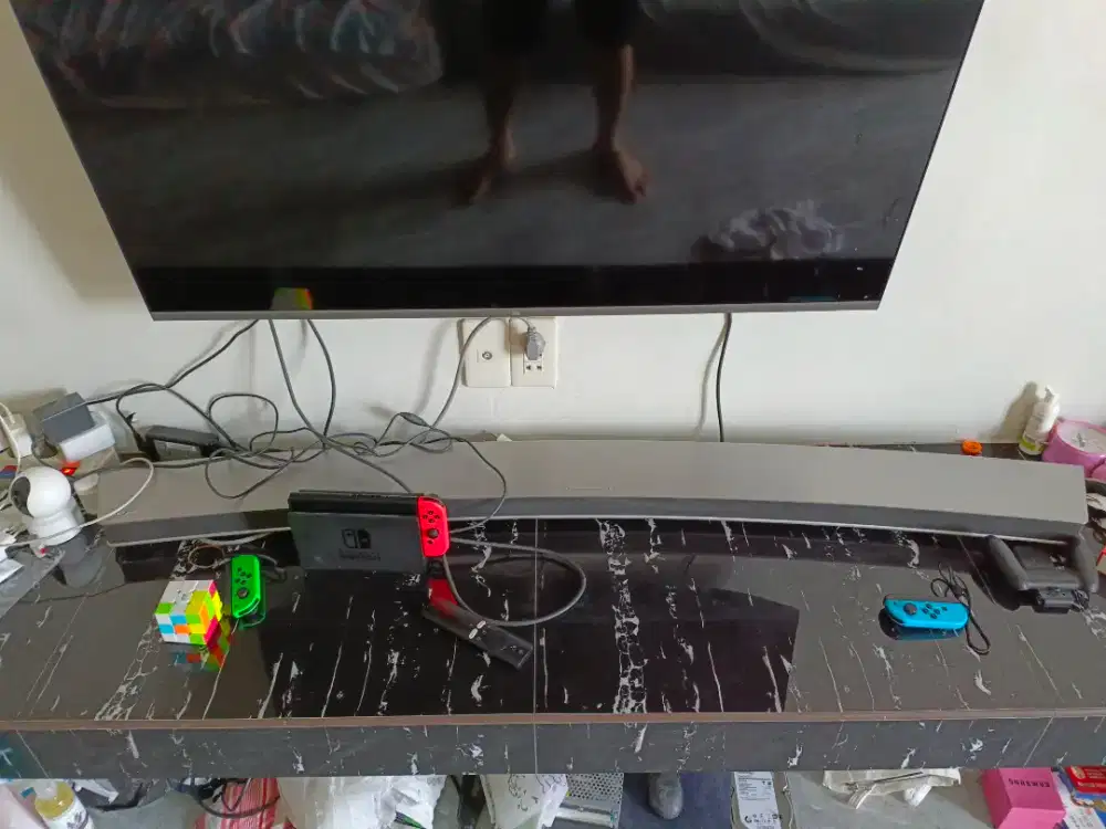 Soundbar Samsung HW J8501 Curved