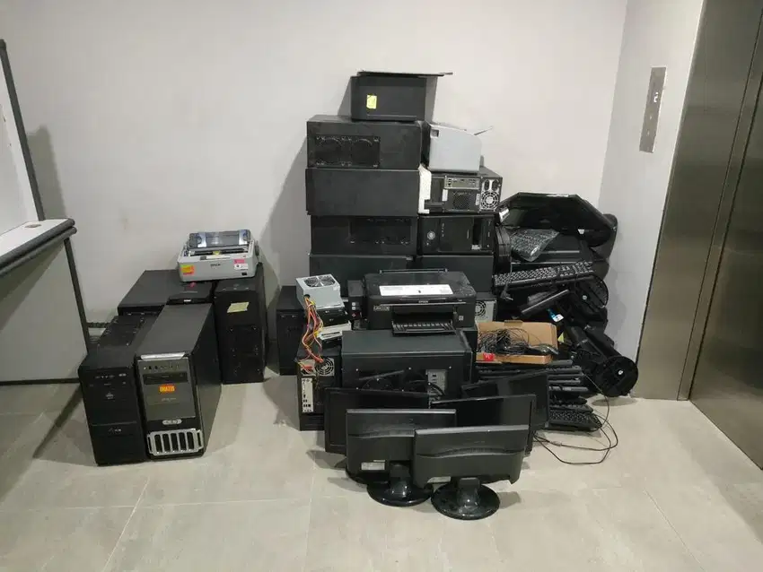 TERIMA BORONGAN KOMPUTER RUSAK KANTOR