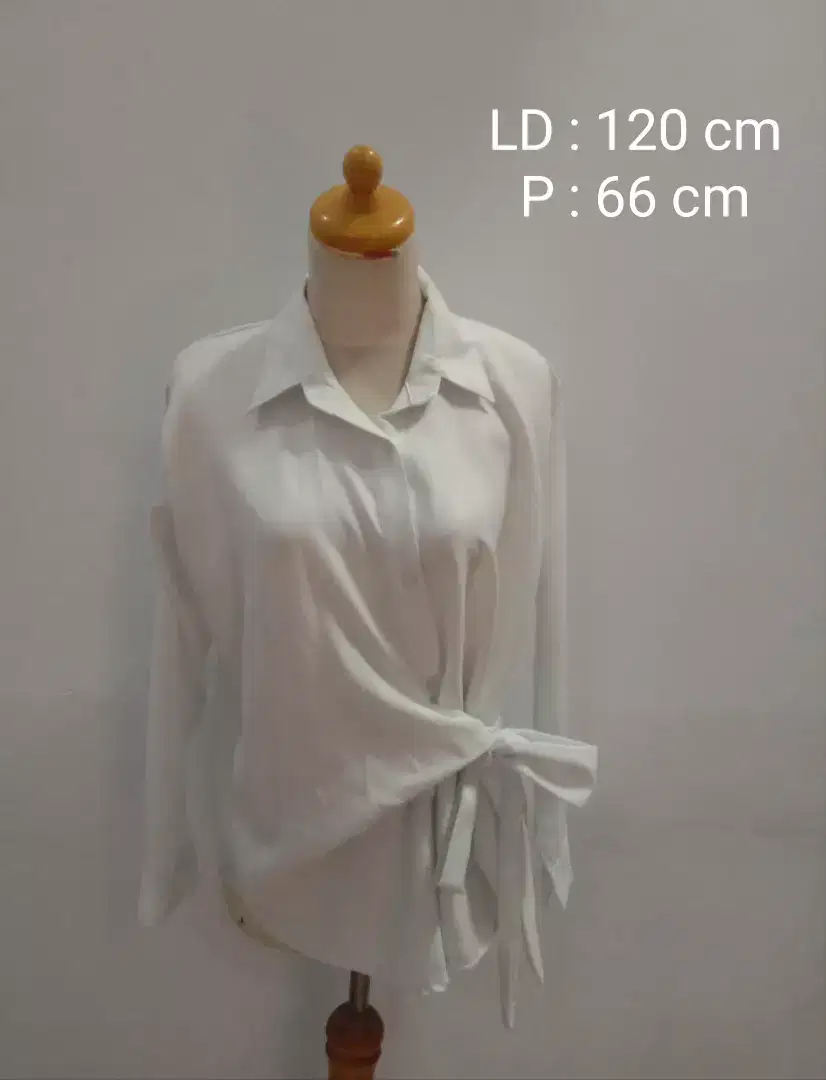 Kemeja Putih Kerja Wanita Preloved