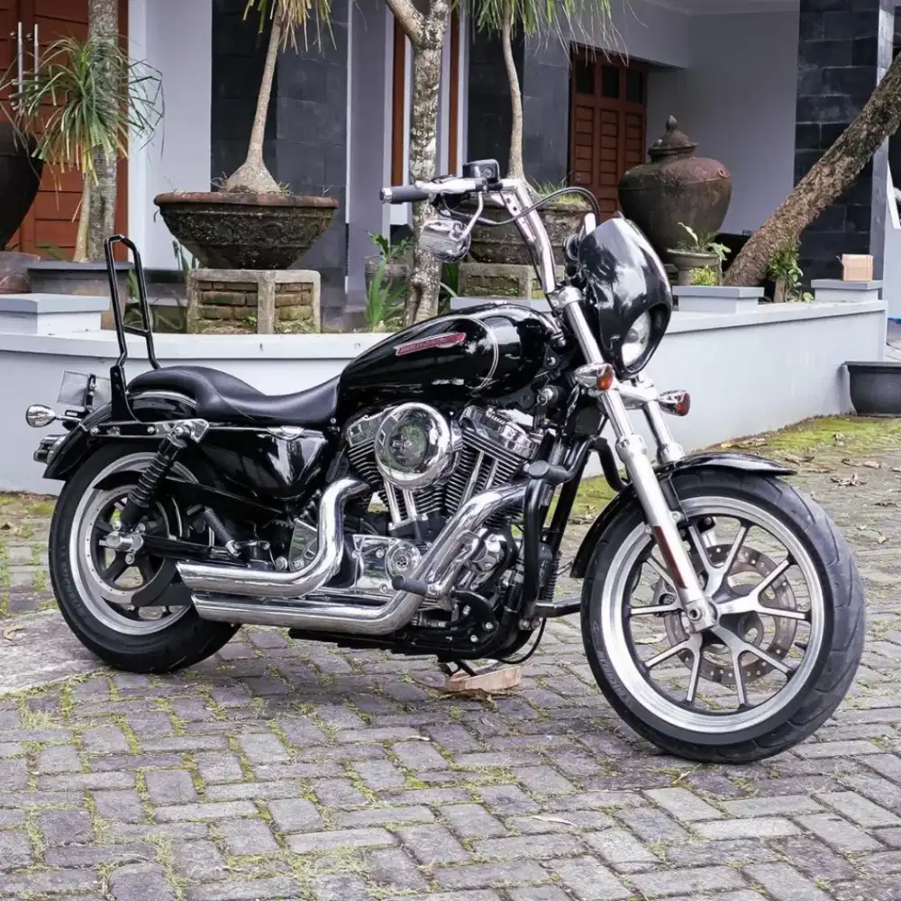 Harley Sporster SuperLow 1200T XL