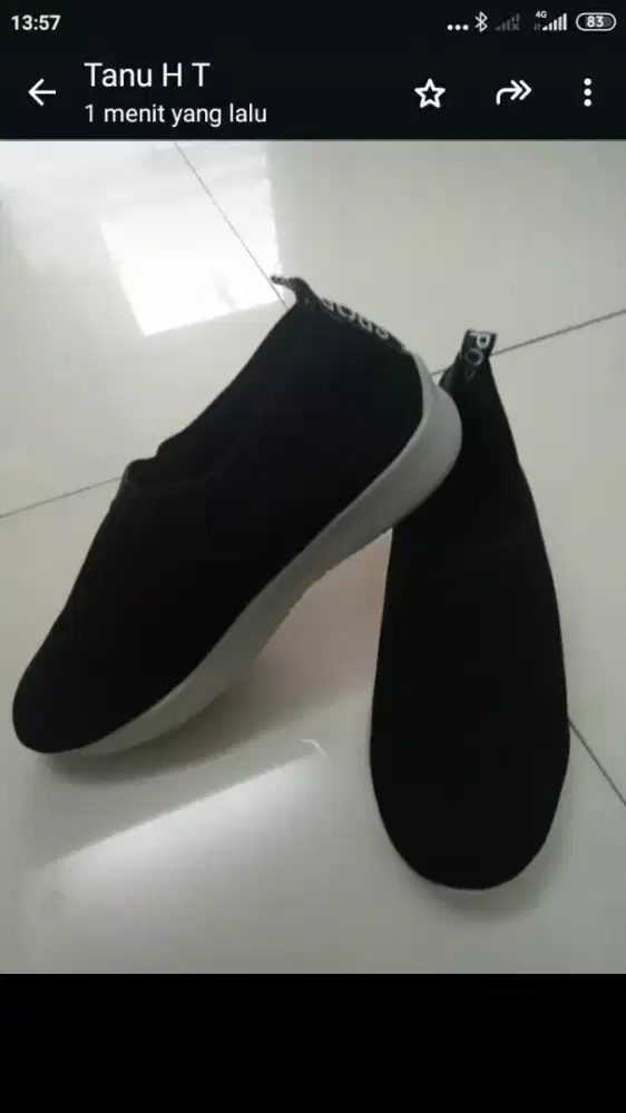Sepatu slipon wanita