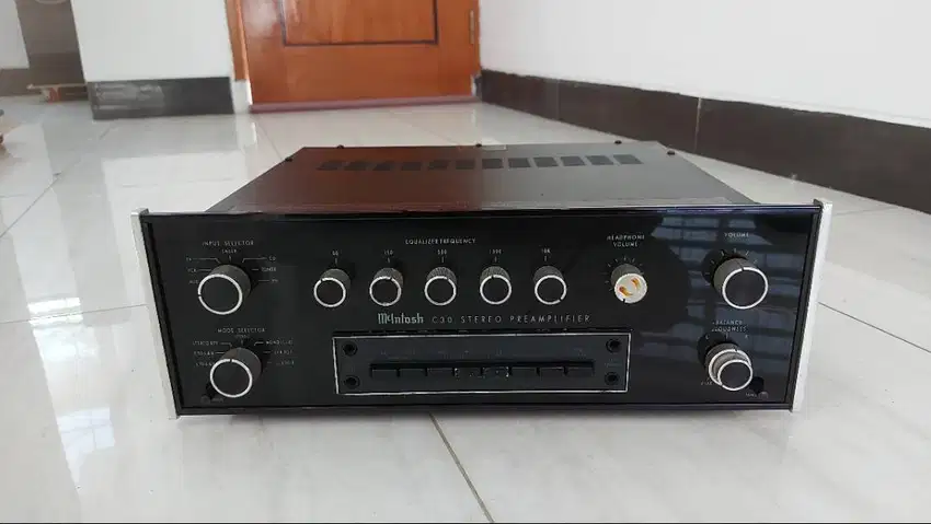 McIntosh C30 Preamp