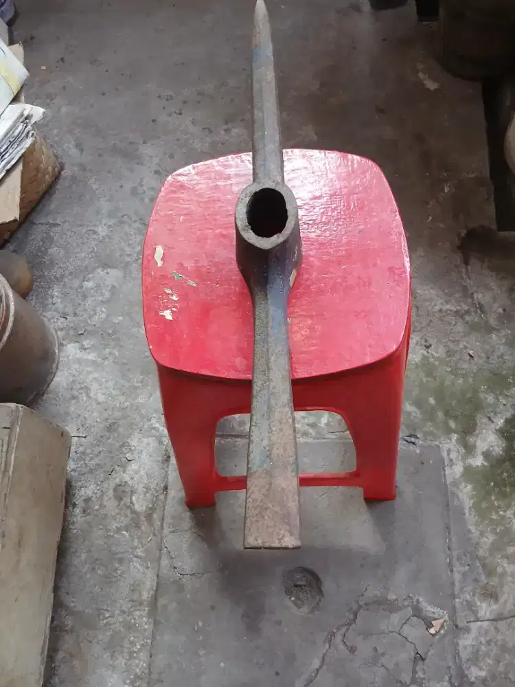 Ganco (Alat gali tanah berbatu)-Stock lama