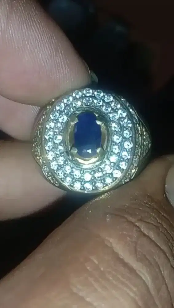 natural blue sapphire corundum cylon srilanka