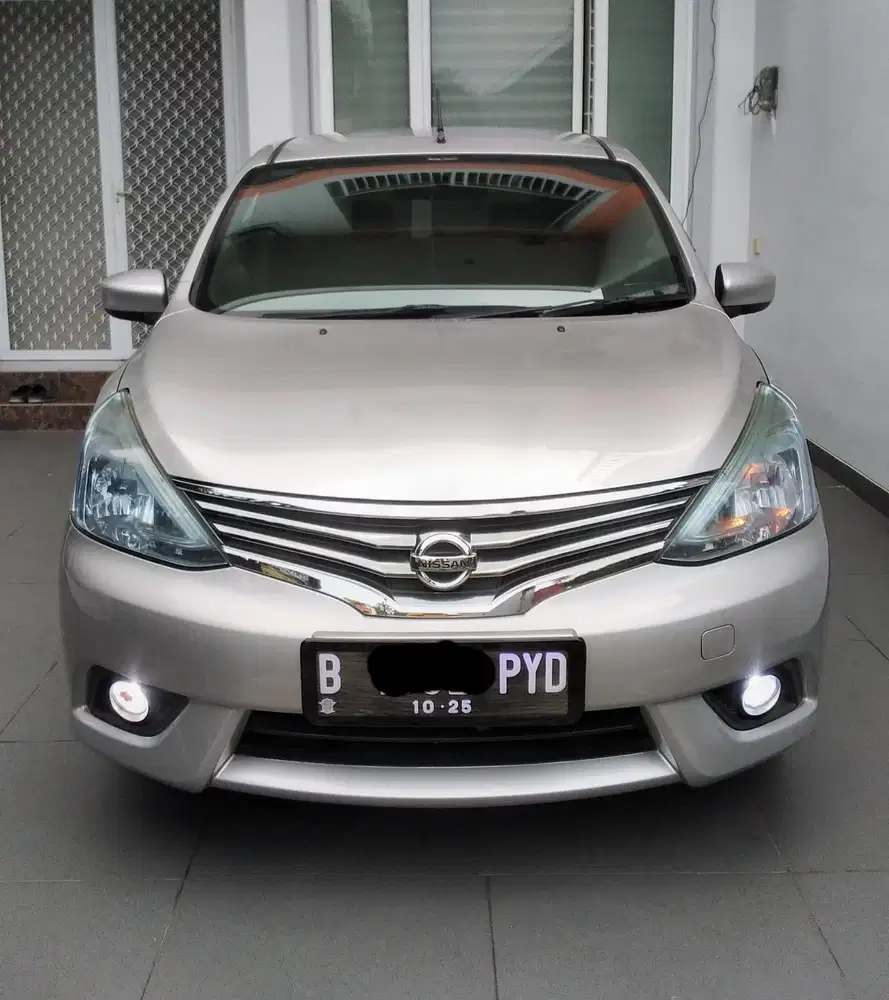 Nissan Grand livina 2015 Bensin