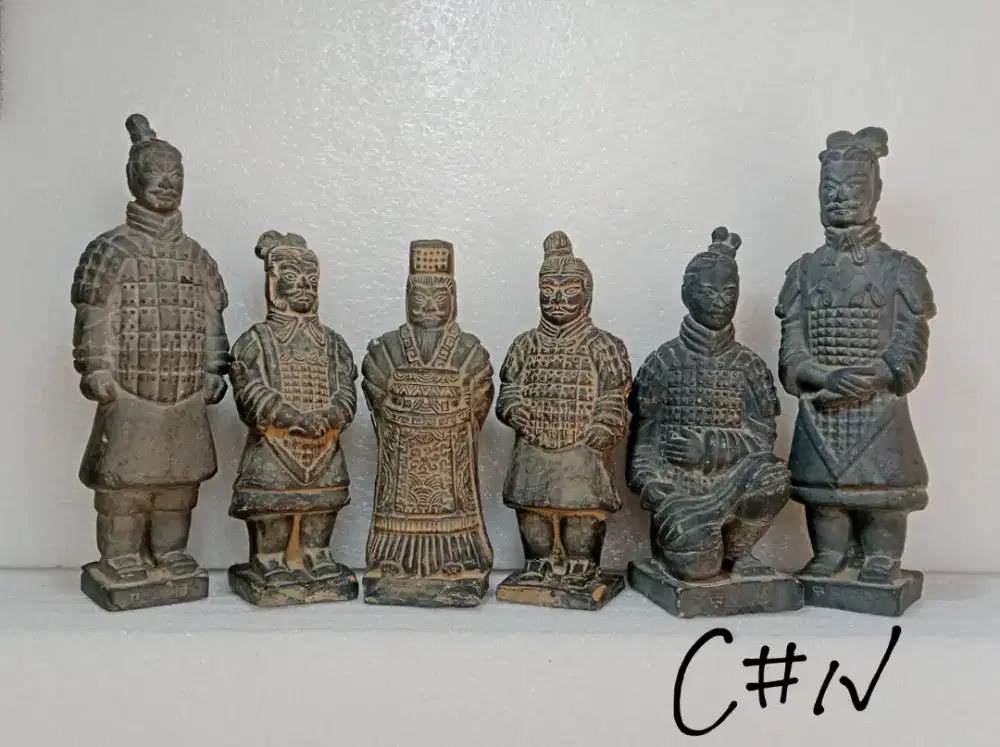 Borongan patung terakota