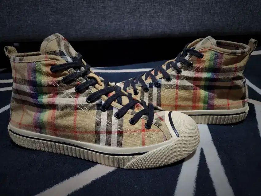 Burberry High Top Sneakers Original