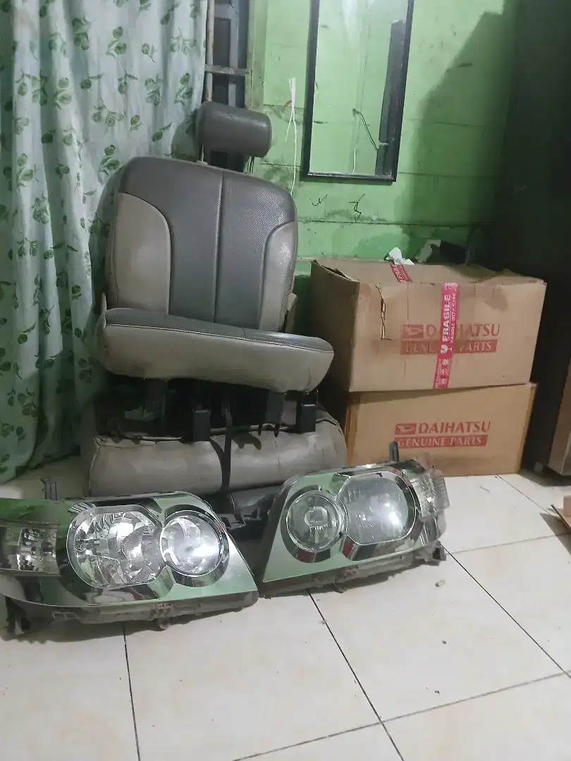 head lamp luxio konsisi 90%n buat jok 70%