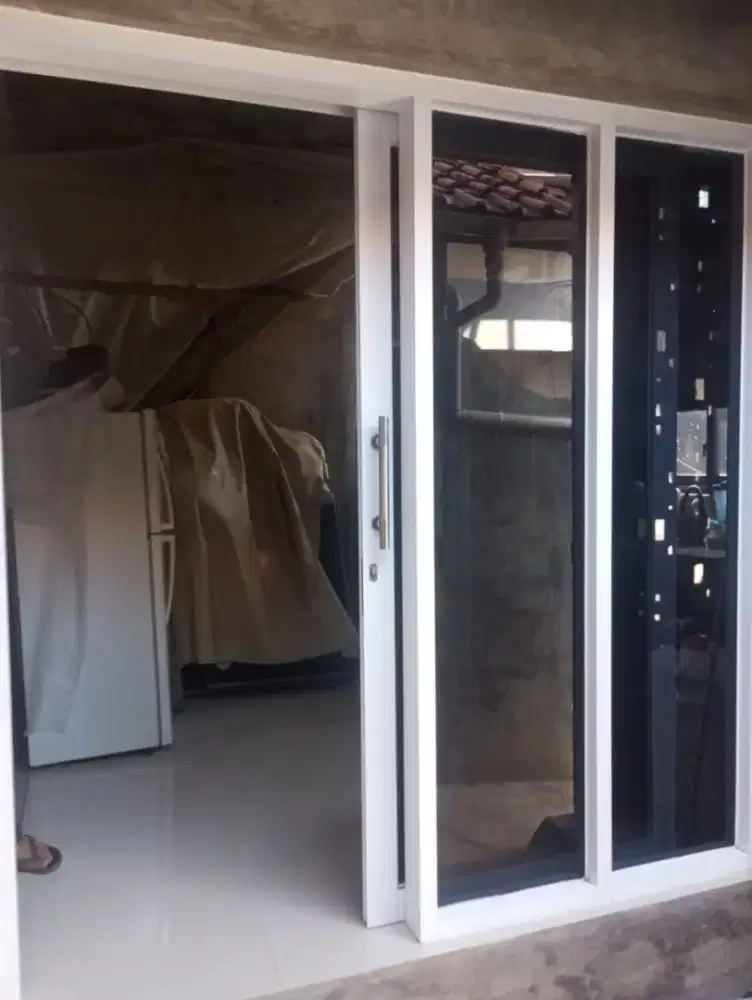 Pintu dan jendela alumunium