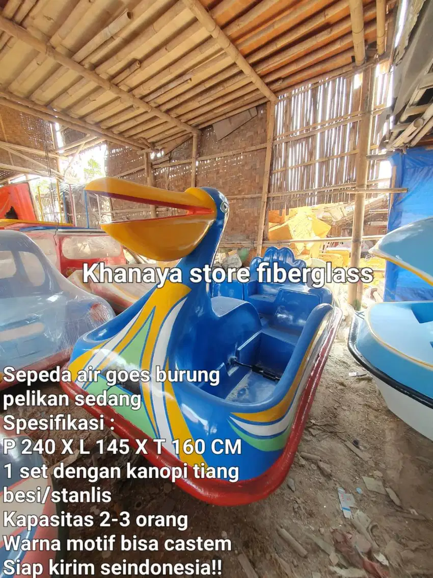 Perahu gowes burung pelikan biru kpsitas 3 orang/sepeda air bebek biru