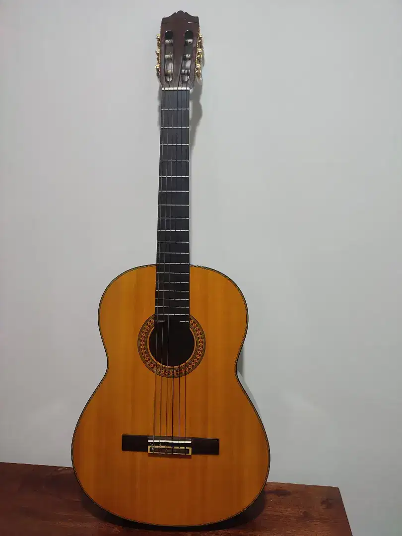 Jual guitar Yamaha C 80