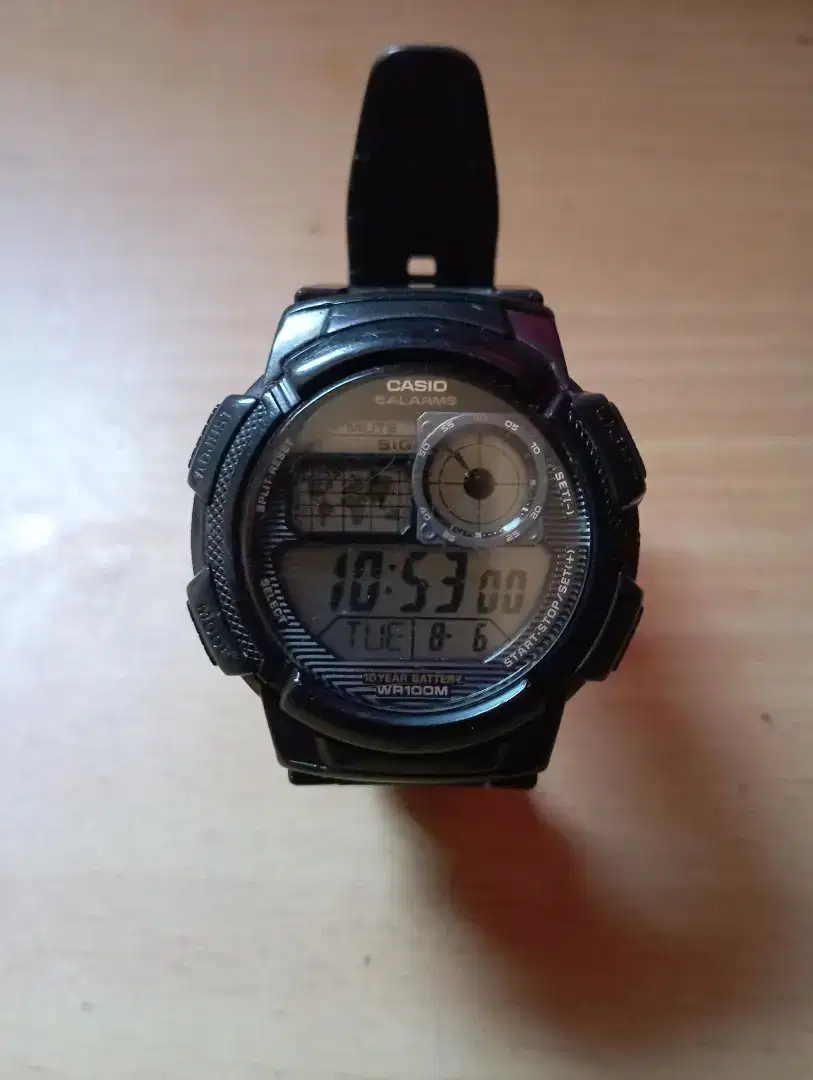 Jam Casio AE-1000W