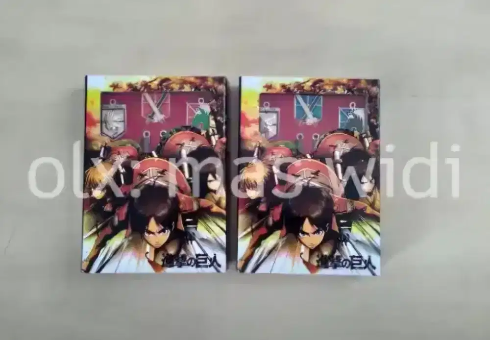 GANTUNGAN KUNCI ATTACK ON TITAN