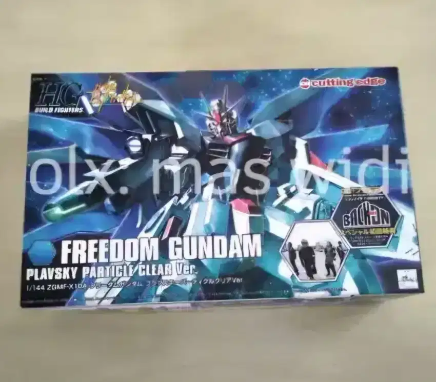 FREEDOM GUNDAM PLAVSKY PARTICLE CLEAR VERSION + CD BACK-ON BNOB