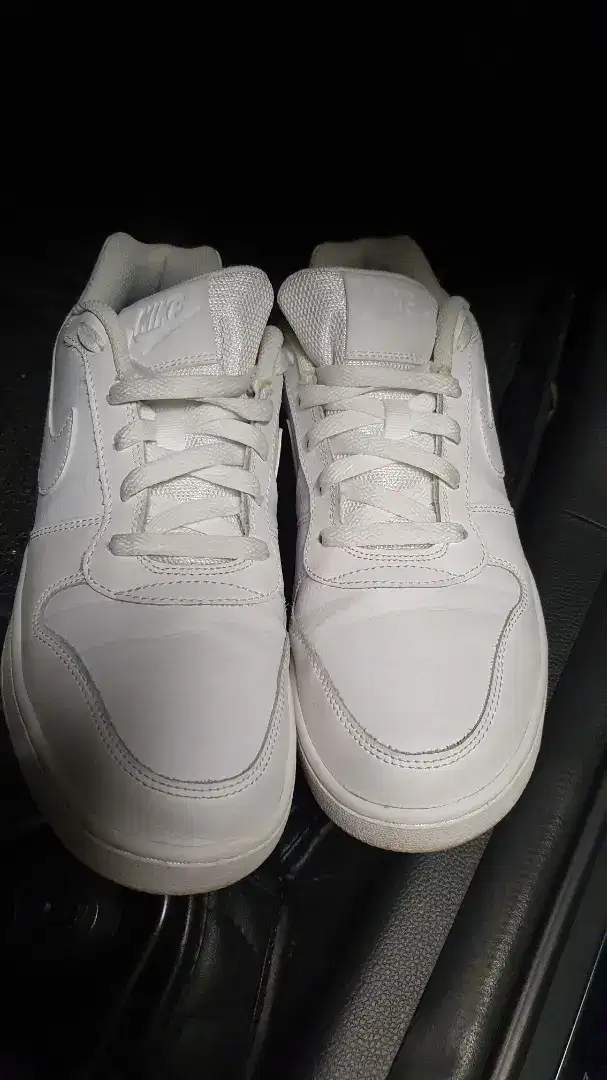 Nike Ebernon putih bahan kulit mulus sekali