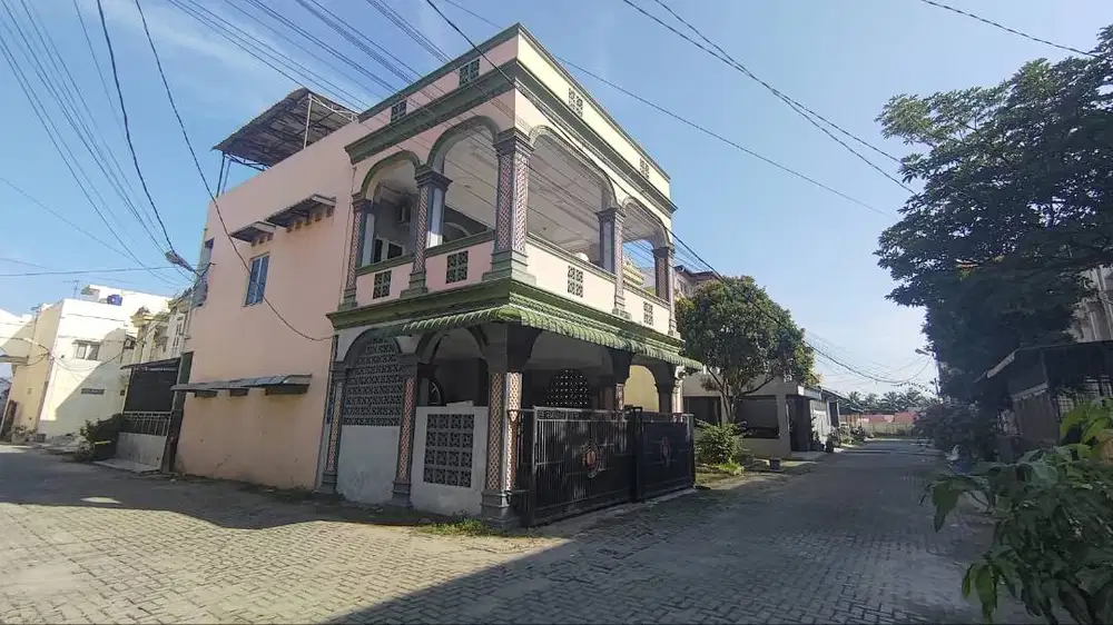 DIJUAL RUMAH DI KOMPLEK GOLDEN GAPERTA TYPE 120+, SEMI FURNISHED