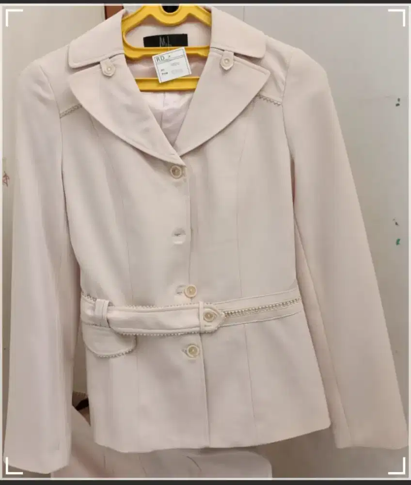 Stelan blazer celana panjang