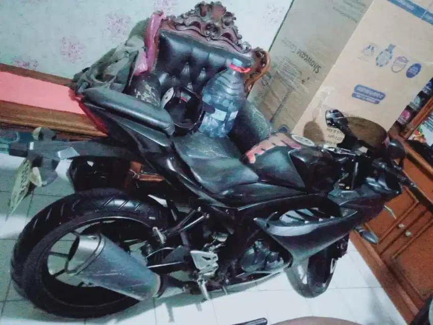 DIJUAL SANTAI SUZUKI GSX