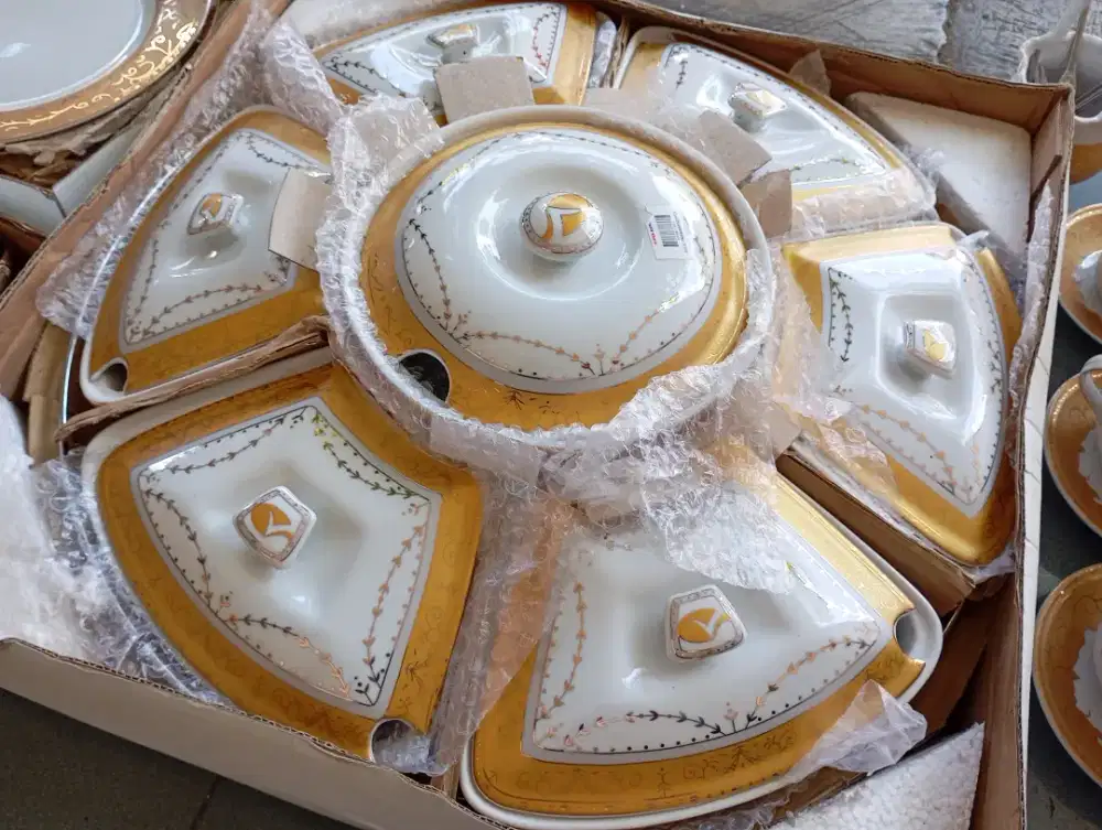 Perlengkapan Makan Prasmanan