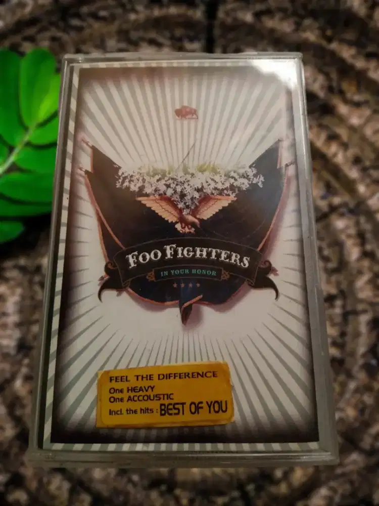Kaset Pita Langka Foo Fighters In Your Honor 2005