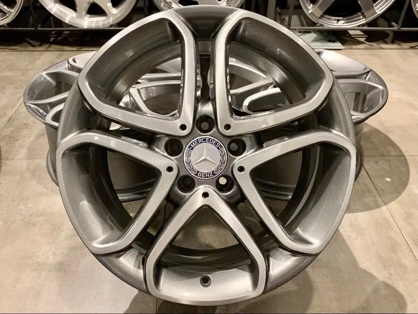 Velg OEM Mercedes Benz E Class W212, R-18, Lebar 8.5 - 9, PCD 5 x 112