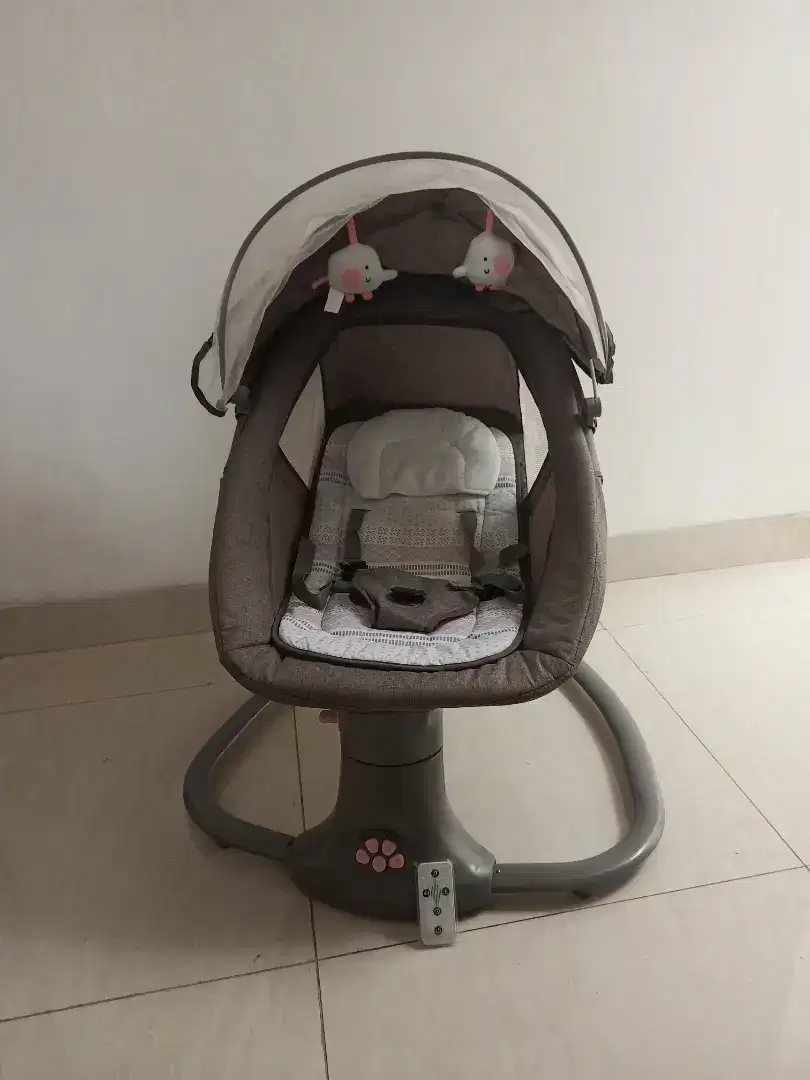 Ayunan Bayi Elektrik / Baby Swing