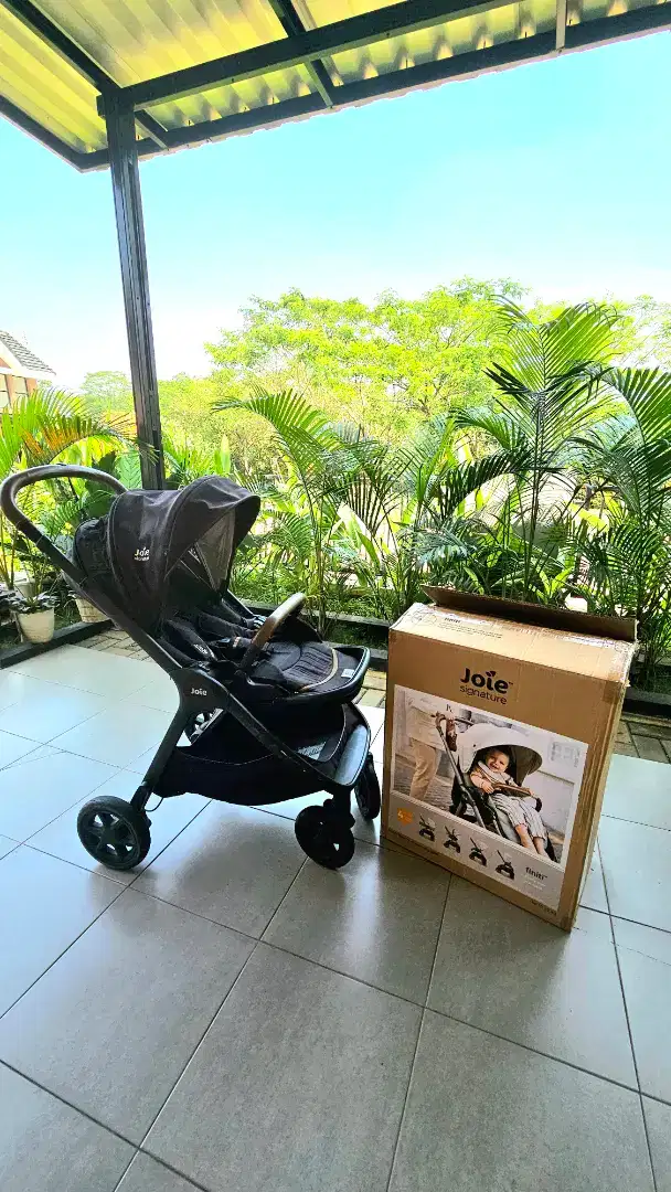 Stroller Joie Finiti Signature Preloved
