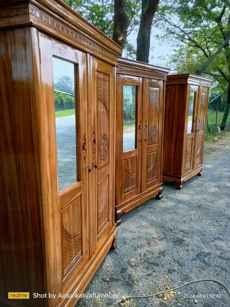 Lemari baju 2 pintu jati