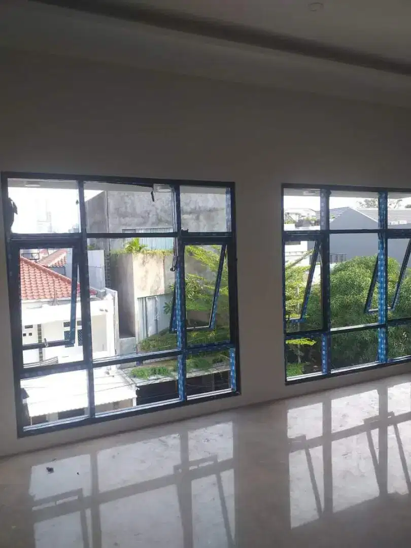 Menerima pesanan kusen aluminium