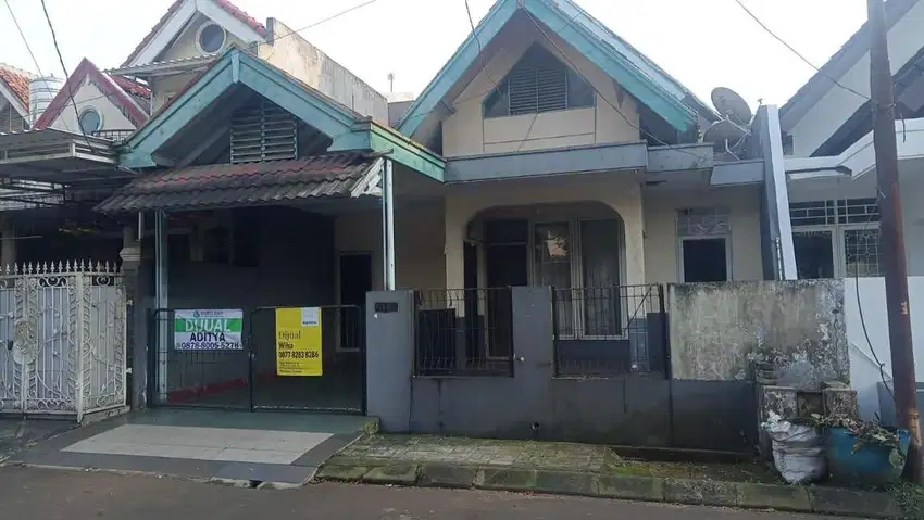 Dijual rumah Graha Raya Bintaro Jaya luas deket tol