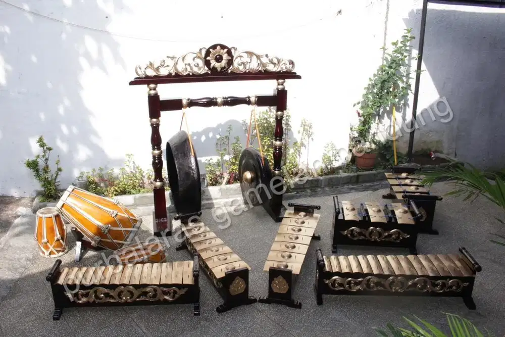 GAMELAN DEGUNG BESI TEMPRAK