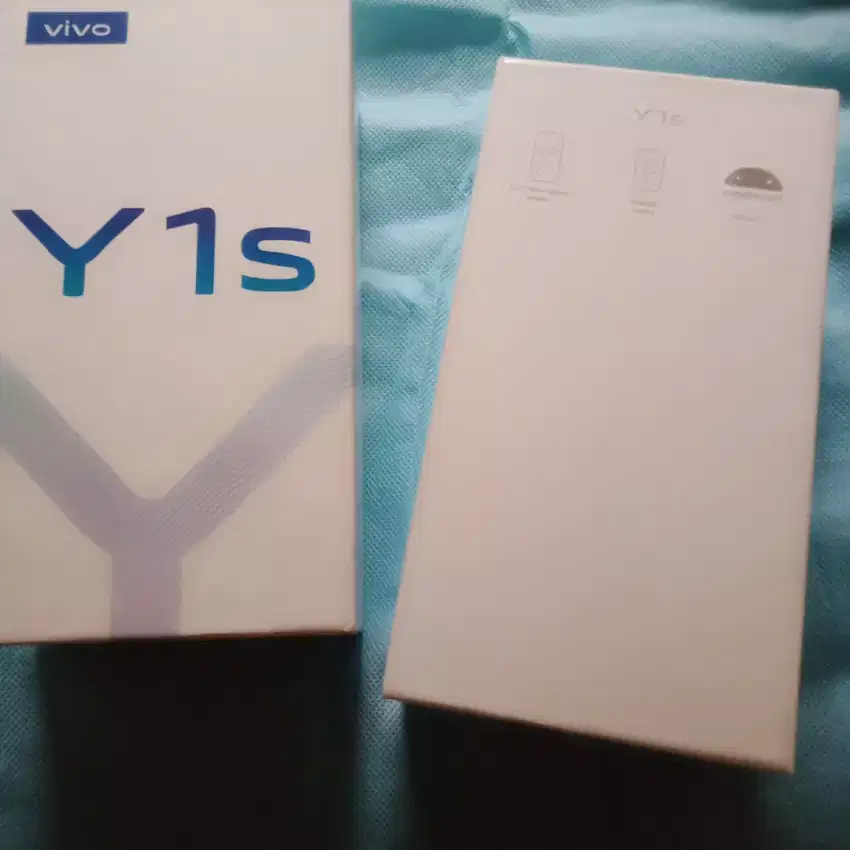 vivo y1s like new