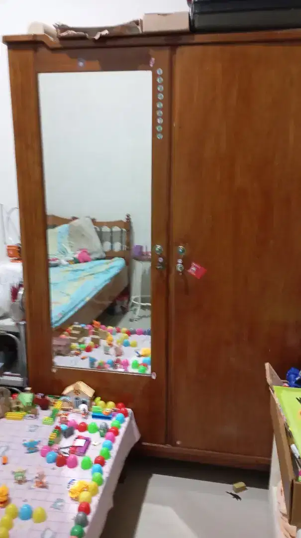 Lemari jati tua dan ranjang jati tua asli bagus