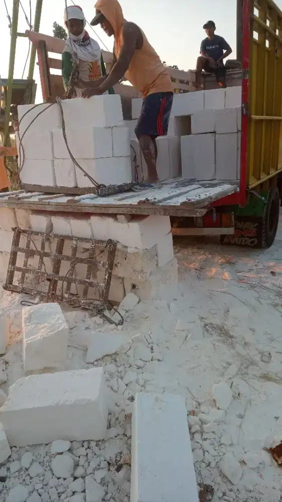 Batu kumbung buat pondasi