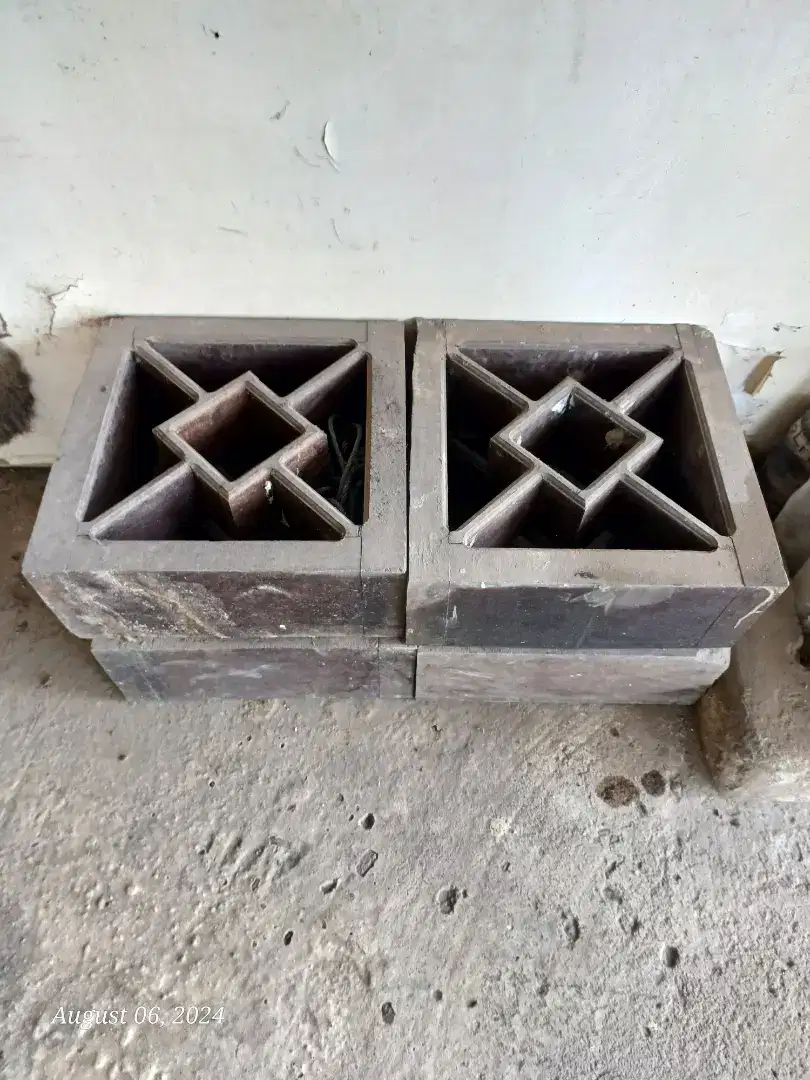 Ventilasi udara lubang angin kayu bulian