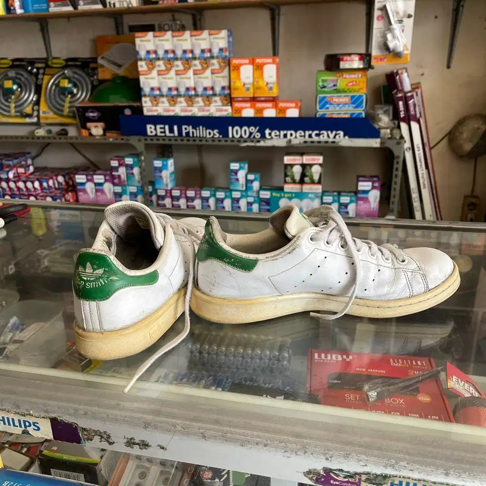 Sepatu Stan Smith Adidas Bekas
