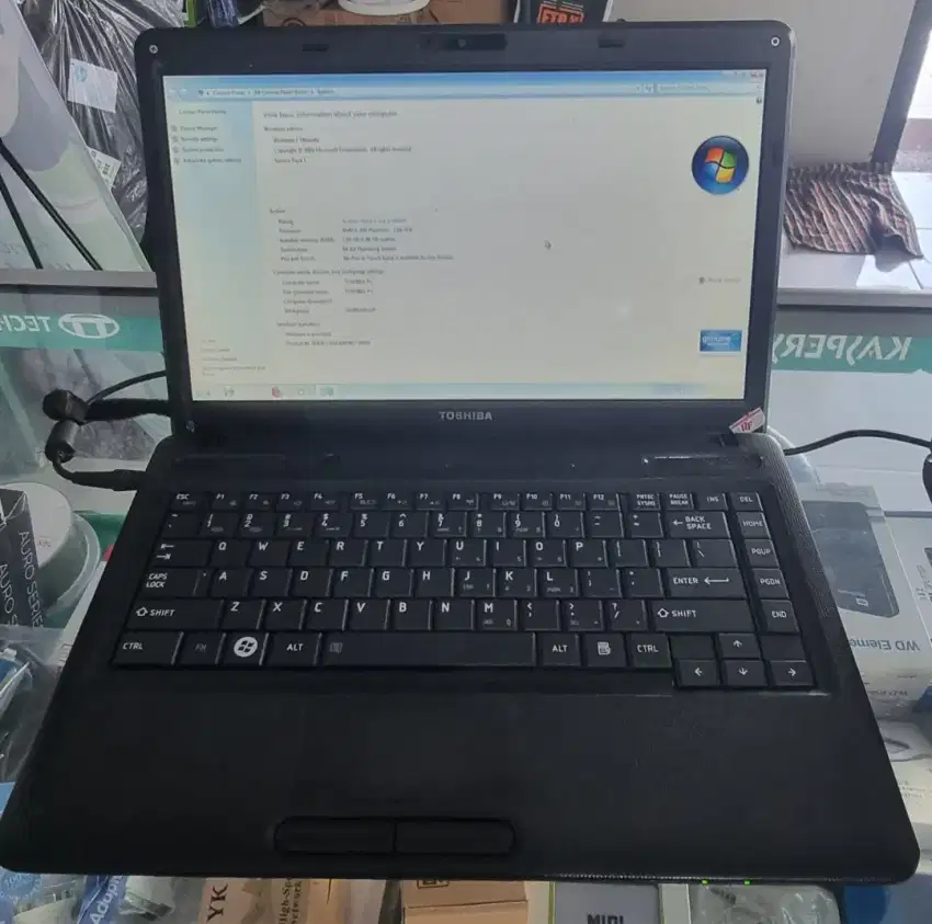 Laptop murah buat admin Toshiba c600 amd e300