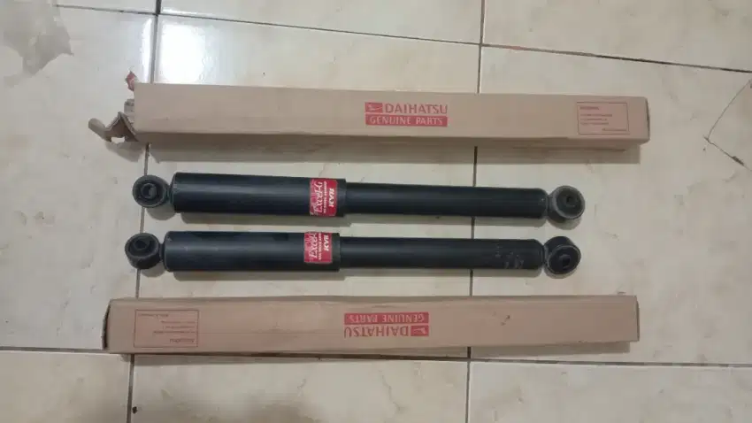 Dijual Shock Breaker Rush/Terios 2012 belakang Cabutan Mobil pribadi