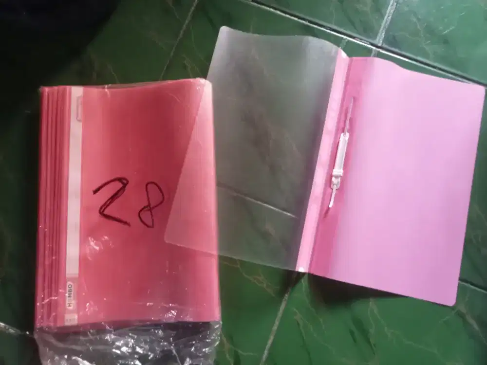 28 pcs MAP PLASTIK BARU SNELHEKTER PINK MERK HOMBO