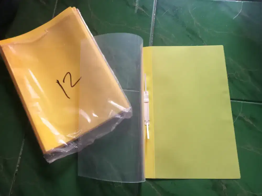 12 pcs MAP PLASTIK BARU SNELHEKTER WARNA KUNING MERK MICRO