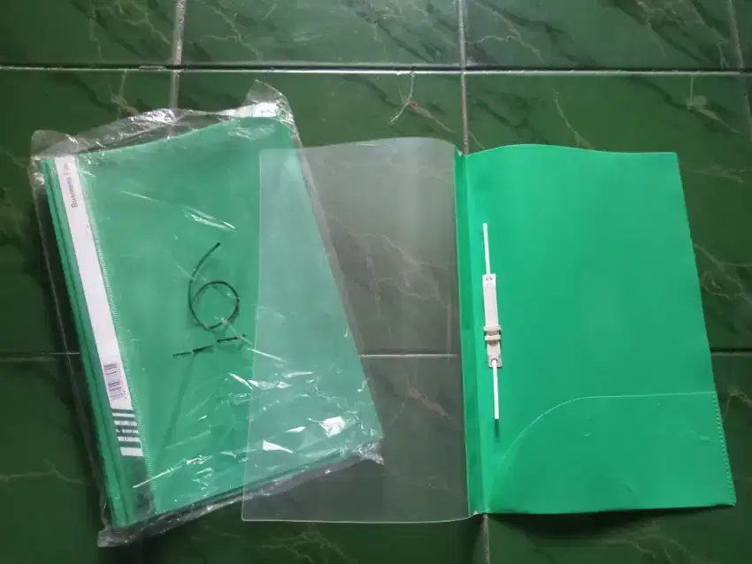 6 pcs MAP PLASTIK BARU SNELHEKTER WARNA IJO DAUN MERK FELIX